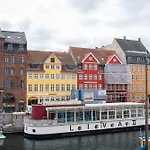 Chic Apartment In Vibrant Area By Copenhagen Canals