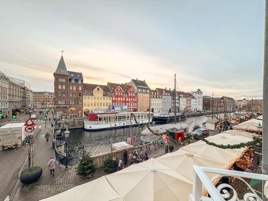 Chic In Vibrant Area By Canals *
