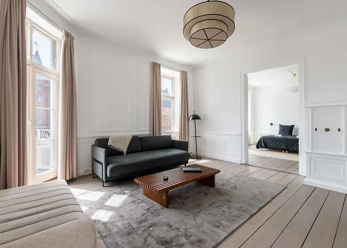 Chic Apartment In Vibrant Area By Copenhagen Canals